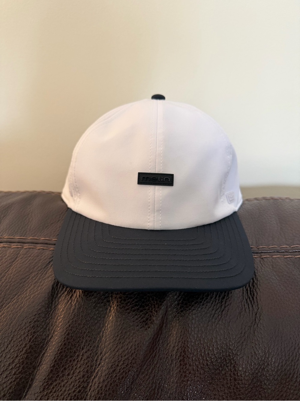 NWOT Melin The Legend Hydro Performance Hat White/Black Classic (CL)